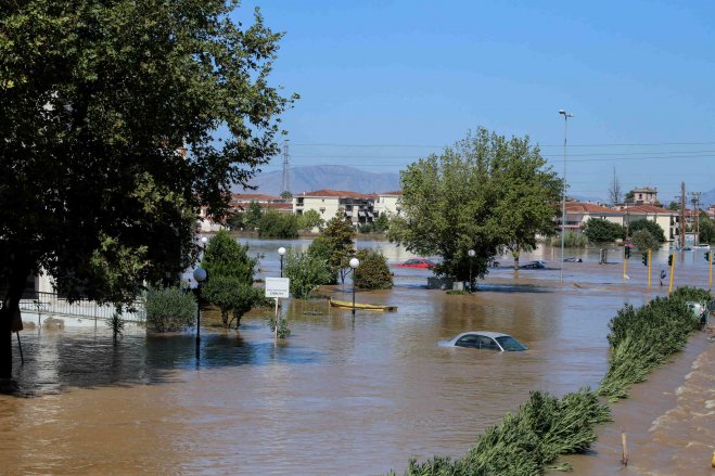 Unser Archivfoto (© Eurokinissi) zeigt Überschwemmungen vom September in Larissa – dem Ort der Kundgebung.