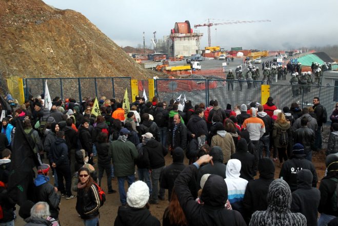 Proteste gegen den Bergbau 2014 (© Eurokinissi)