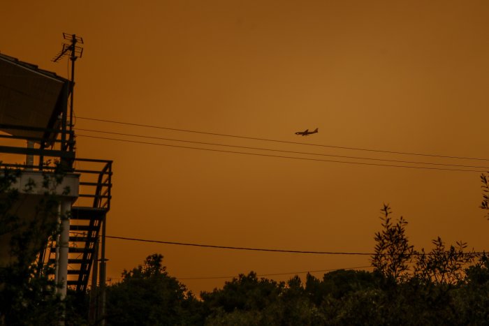 Der afrikanische Sand zieht sich langsam zurück