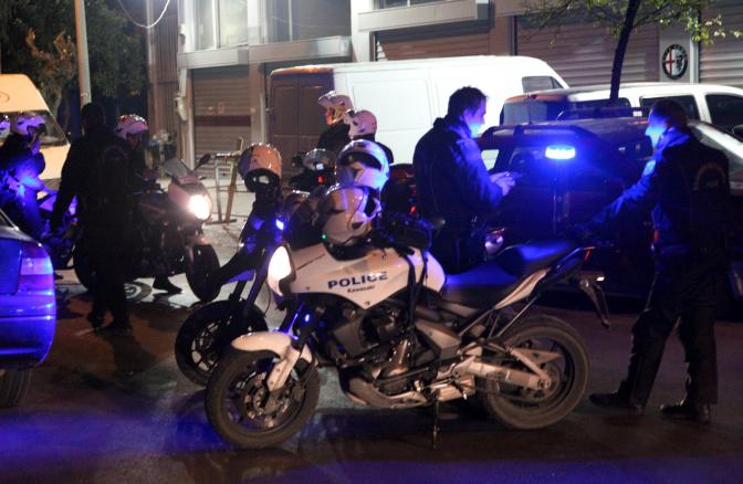 Griechenland: Zwei Polizisten nach Verfolgungsjagd ermordet