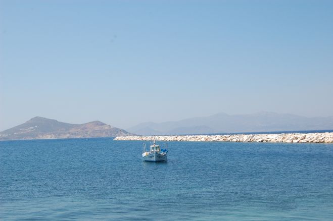 Wolkenfreier Himmel über Hellas