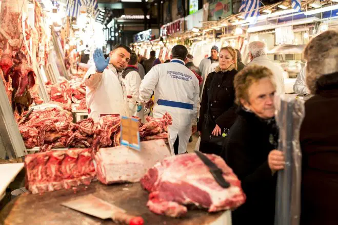 Ostertafel in Griechenland ungefähr auf Vorjahresniveau