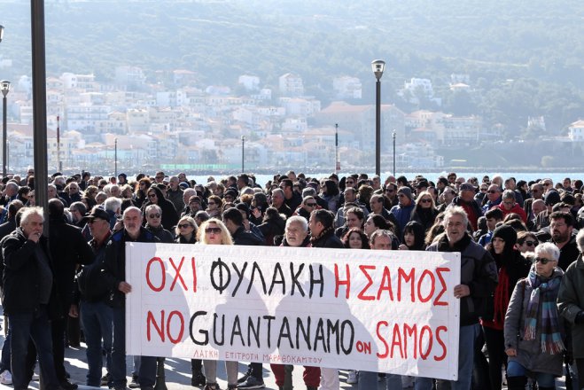 Unsere Fotos (© Eurokinissi) entstanden am Mittwoch (22.1.) auf Samos bzw. Lesbos.
