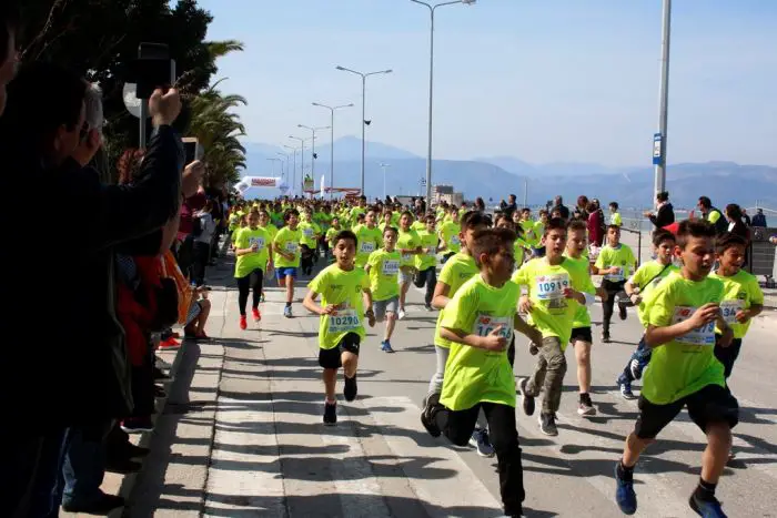 Unser Archivfoto (© Eurokinissi) entstand am 6. März 2017 während des 4. Nafplio-Marathons in der gleichnamigen Stadt auf der östlichen Peloponnes.