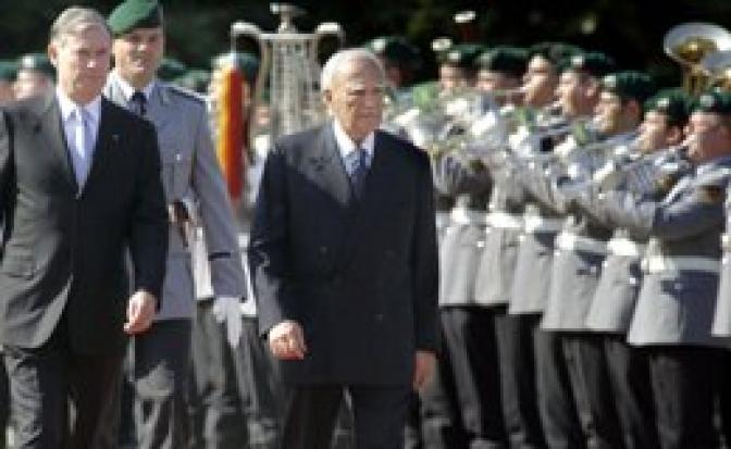 Staatspräsident Papoulias setzt Besuch in Deutschland fort