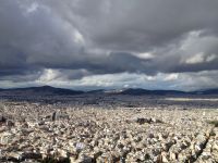 Mix aus Sonne und Wolken mit lokalen Gewittern