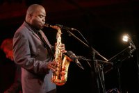 Foto (© maceoparker.com)