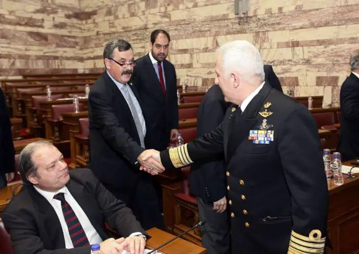 Heftige verbale Attacke im Parlament zieht Ausschluss nach sich