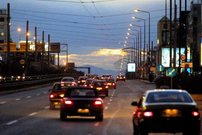 Foto (© Eurokinissi) zeigt Syngrou-Avenue, in der Höhe von Kallithea