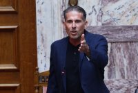 Unser Archivfoto (© Eurokinissi) zeigt den zurückgetretenen Parlamentarier der linken Oppositionspartei Plefsi Eleftherias Diamantis Karanastasis.