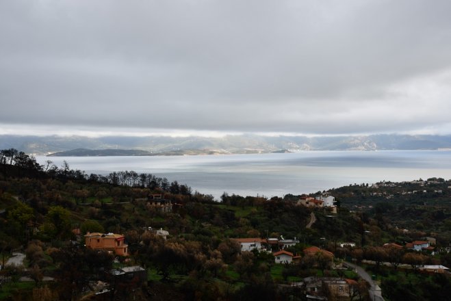 Foto (© Griechenland Zeitung / Jan Hübel): Lambiri, Golf von Korinth