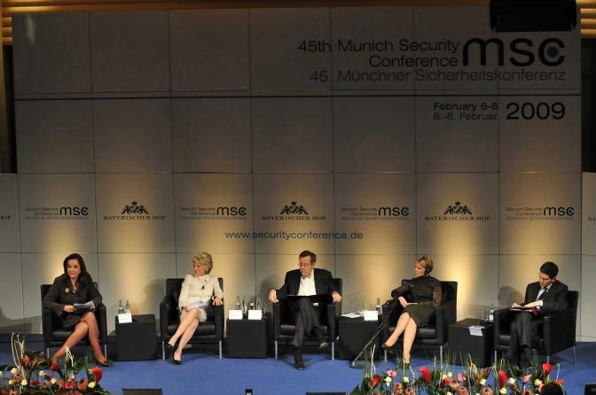 OSZE-Vorsitzende und Außenministerin Bakojanni für neue europäische Sicherheitsarchitektur