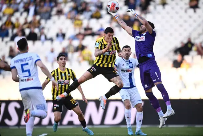 Unser Archivfoto (© Eurokinissi) zeigt ein Spiel zwischen AEK Athen und PAS Giannina