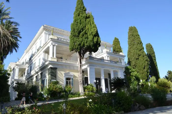 Millionen-Investition: Ausschreibung für Sanierung des Achilleion auf der Insel Korfu