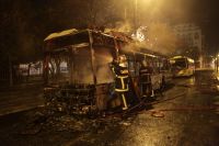Athener Zentrum: Anarchisten setzen Oberleitungsbusse in Brand