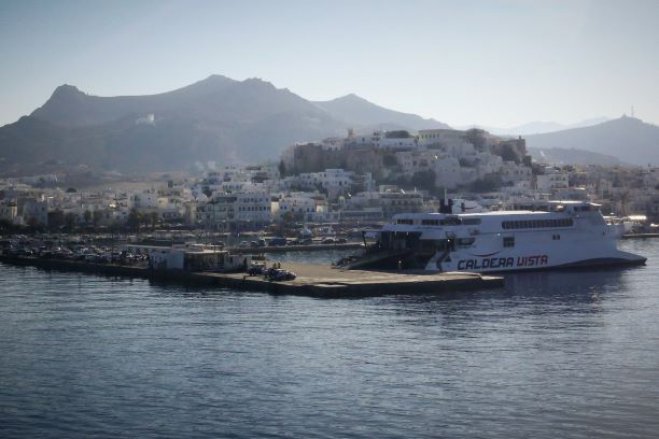 Unser Archivfoto (© Eurokinissi) zeigt den Hafen von Naxos.