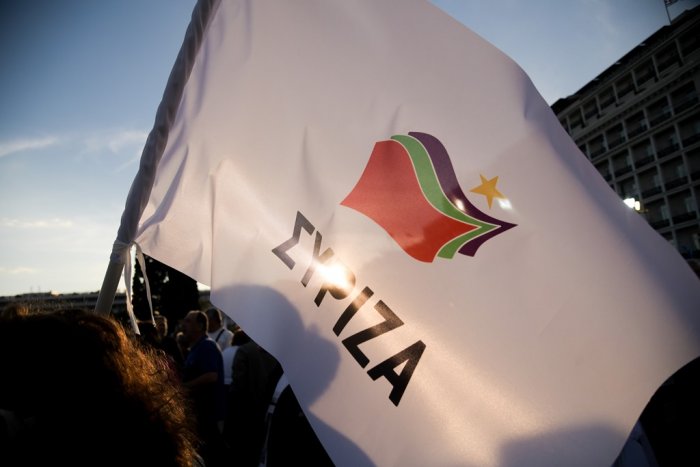 Flagge der linken Oppositionspartei SYRIZA  (© Eurokinissi).