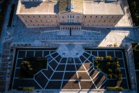 Unser Archivfoto (© Eurokinissi) zeigt das griechische Parlament, wo heute die Abstimmung stattfindet.