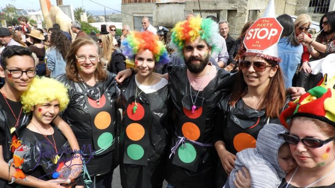 Buntes Treiben beim Karneval in Rethymnon (Foto: cr/fb)