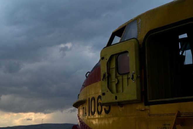 Unser Beispielfoto (© Eurokinissi) zeigt ein griechisches Löschflugzeug des Typs Canadair.