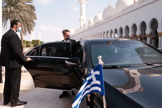 Unser Archivfoto (© Eurokinissi) entstand im November während eines offiziellen Besuches von Ministerpräsident Kyriakos Mitsotakis in den Vereinigten Arabischen Emiraten.