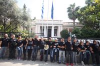 Protest von Journalisten gegen Schließungen privater TV-Sender <sup class="gz-article-premium" title="Premium Nutzer-Zugang erforderlich">P</sup>