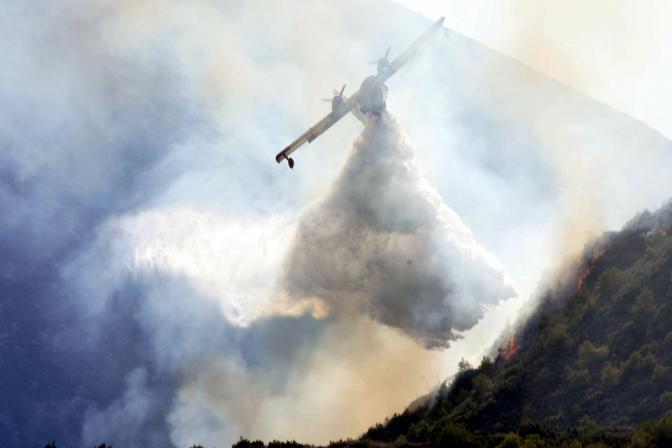 Feueralarm in vielen Gegenden Griechenlands