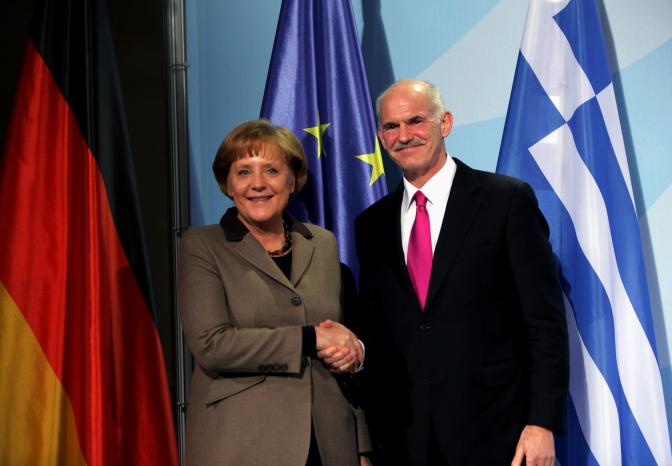 Griechenlands Premier Papandreou erhält deutschen „Quadriga“-Preis