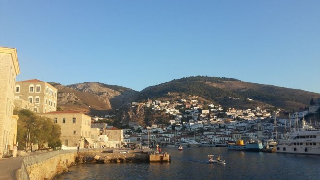 Unser Archivfoto (© Griechenland Zeitung / Elisa Hübel) entstand auf der Insel Hydra.