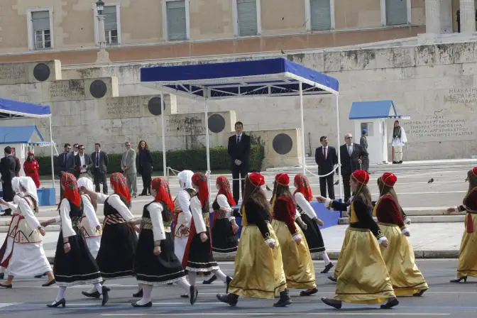 Schüler- und Militärparade zum Nationalfeiertag in Griechenland