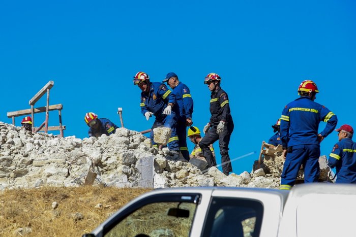 Unser Archivfoto (© Eurokinissi) entstand nach einem Verheerenden Erdbeben, das sich im September 2021 auf Kreta ereignet hatte.