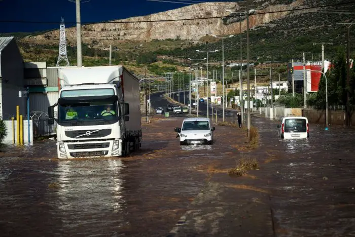 Unser Archivfoto (© Eurokinissi) entstand nach dem Unwetter in Attika.