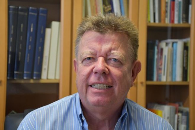 Unser Foto (© Griechenland Zeitung / Jan Hübel) zeigt den Gastredner der Veranstaltung, Dr. Ronald Meinardus. 