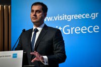 Unser Archivfoto (© Eurokinissi) zeigt den griechischen Tourismusminister Charis Theocharis.