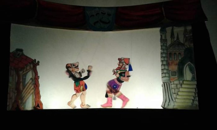 Im Athener Stadtteil Kolonos ist eine Schattentheater-Aufführung für Kinder zu erleben. (Foto:© opanda)