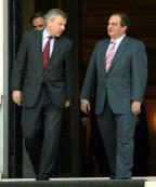 NATO-Generalsekretär Scheffer berät sich mit der politischen Führung in Athen 