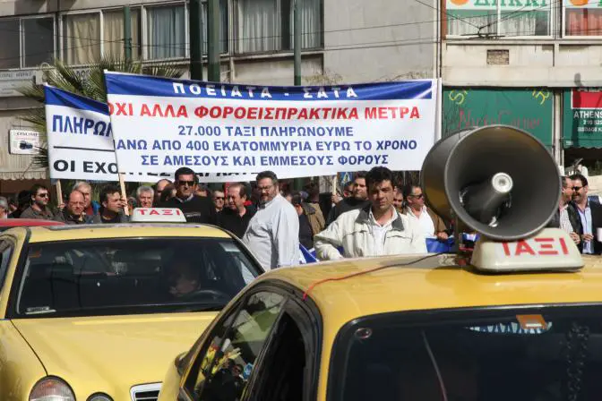 Proteste der Taxibesitzer werden fortgesetzt