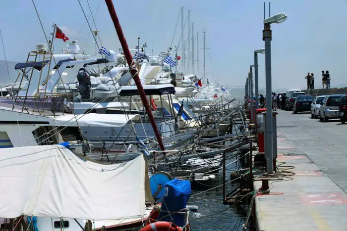 Unser Archivfoto (© Eurokinissi) entstand im Yachthafen von Alimos.  