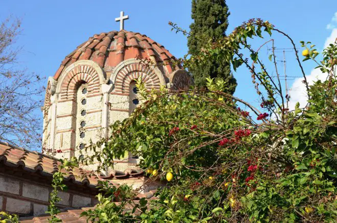 Foto (© Griechenland Zeitung / Jan Hübel): Spaziergang durch Athen