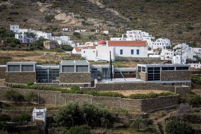 Das Foto (© Eurokinissi) zeigt das Museum für Marmorhandwerk auf der Insel Tinos.