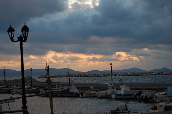 Das Wetter in Griechenland: Gewitterfront Nr. II über Hellas