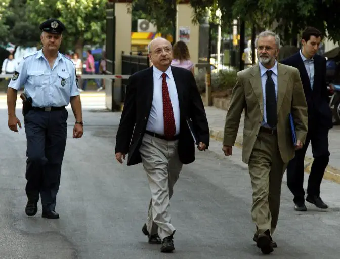 Griechenland: Ehemaliger PASOK-Funktionär Tsoukatos nach Aussage vor dem Staatsanwalt frei gelassen