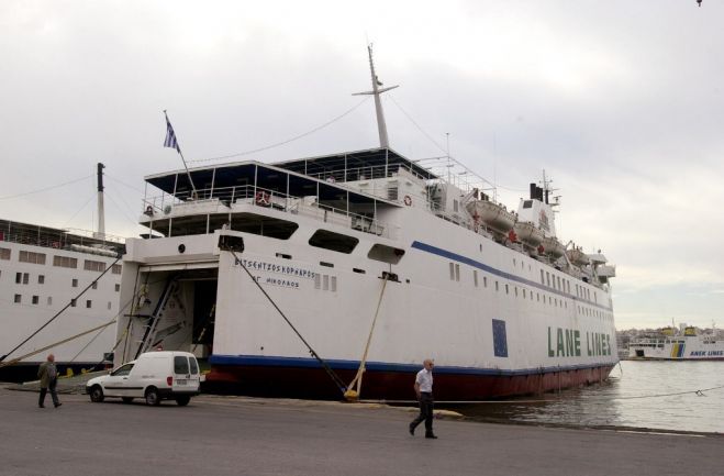 Fährschiff „Vitsentzos Kornaros“ tourt wieder von Kalamata nach Kreta