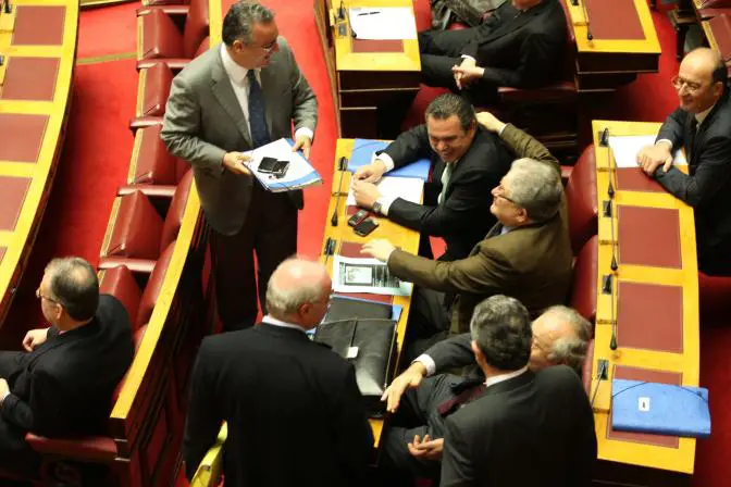 Griechenland: Abstimmung über Untersuchungskommission zur Aufklärung der Siemens-Affäre heute im Parlament