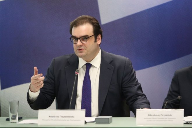 Unser Foto (© Eurokinissi) zeigt den Minister für Nationale Wirtschaft und Finanzen Kyriakos Pierrakakis.