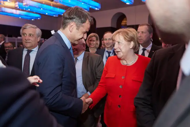 Unser Archivfoto (© Eurokinissi) zeigt Bundeskanzlerin Angela Merkel und Ministerpräsident Kyriakos Mitsotakis.