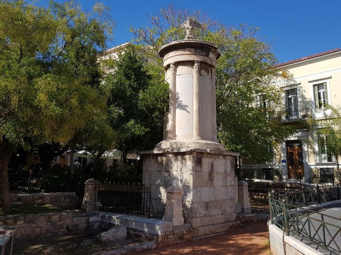 Foto (© GZjr): Das Lysikrates-Monument in Athen.
