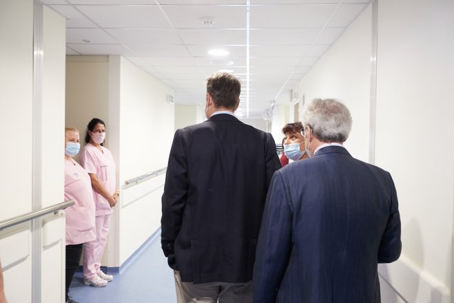 Unser Archivfoto (© Eurokinissi) entstand im Krankenhaus von Santorini.
