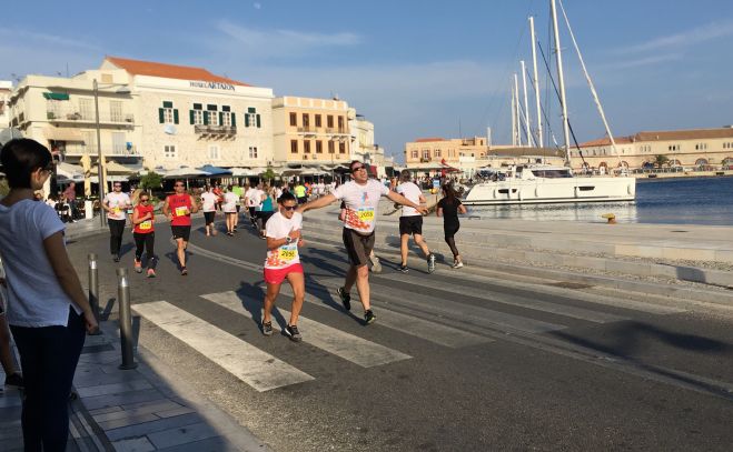 Der Grieche rennt: Auf der Insel Syros machten die Läufer mobil