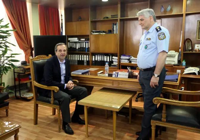 Sprecher der Chryssi Avgi weiterhin auf der Flucht vor der Polizei